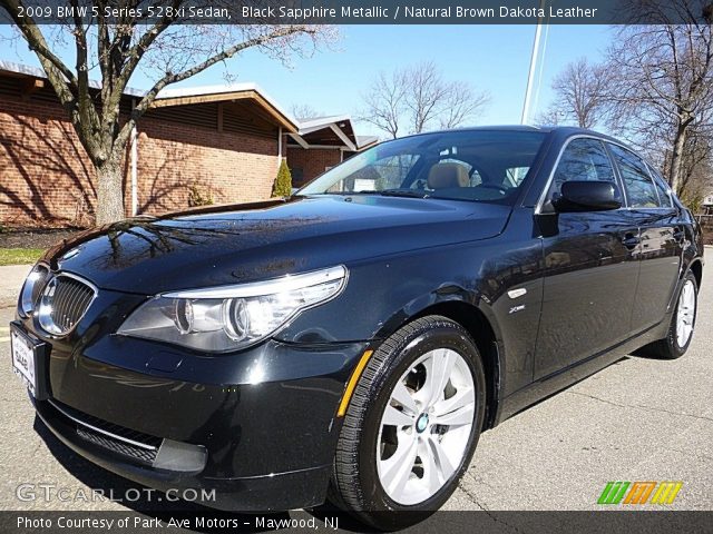 2009 BMW 5 Series 528xi Sedan in Black Sapphire Metallic