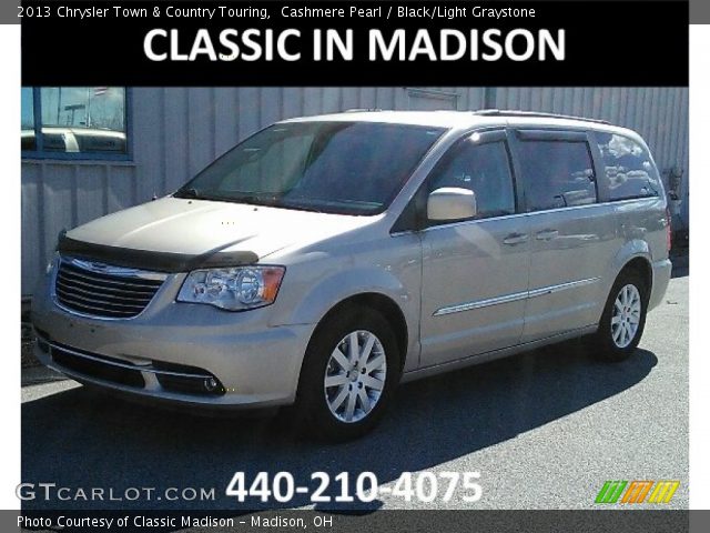 2013 Chrysler Town & Country Touring in Cashmere Pearl