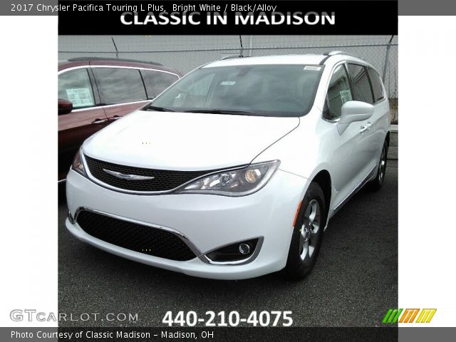 2017 Chrysler Pacifica Touring L Plus in Bright White
