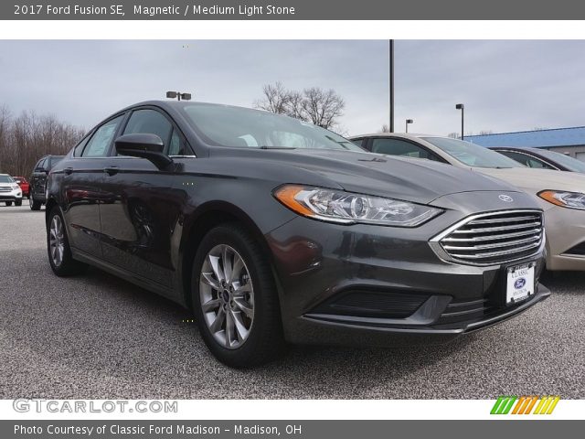 2017 Ford Fusion SE in Magnetic