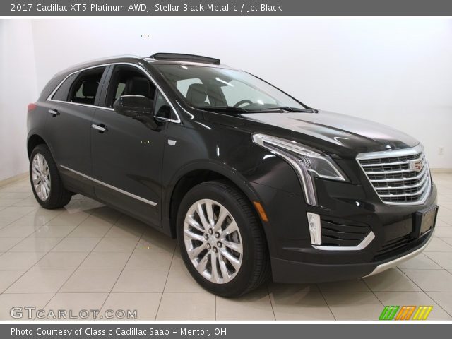 2017 Cadillac XT5 Platinum AWD in Stellar Black Metallic