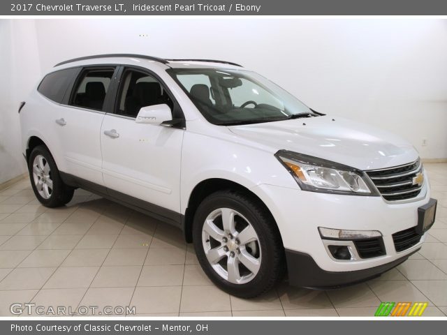 2017 Chevrolet Traverse LT in Iridescent Pearl Tricoat