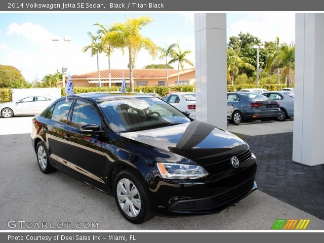 2014 Volkswagen Jetta SE Sedan in Black