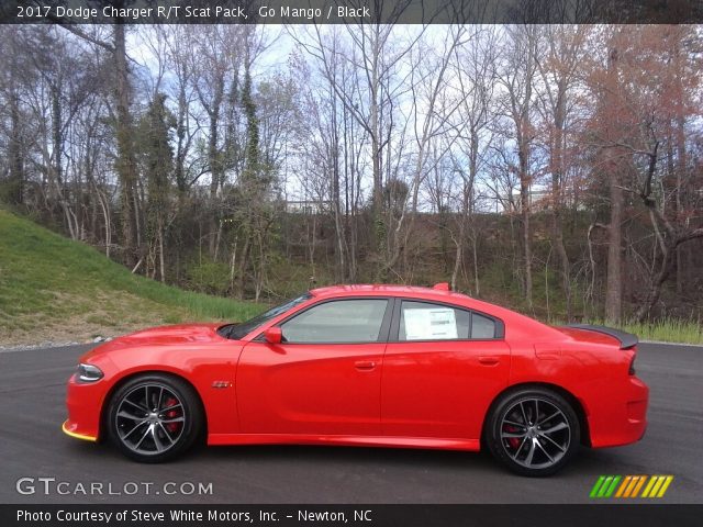 2017 Dodge Charger R/T Scat Pack in Go Mango