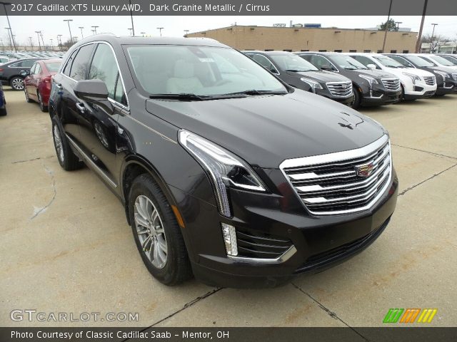 2017 Cadillac XT5 Luxury AWD in Dark Granite Metallic
