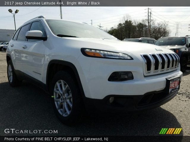 2017 Jeep Cherokee Latitude 4x4 in Bright White