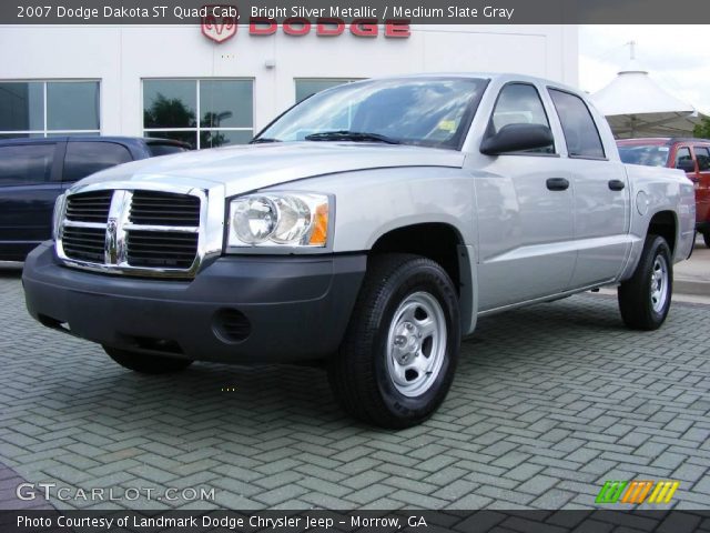 2007 Dodge Dakota ST Quad Cab in Bright Silver Metallic