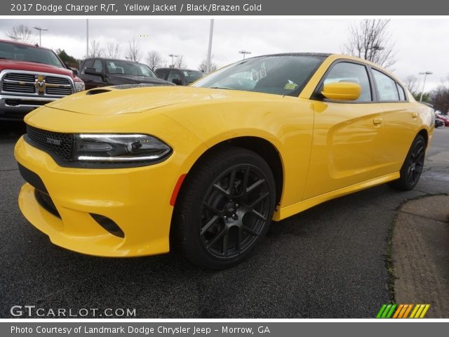 2017 Dodge Charger R/T in Yellow Jacket