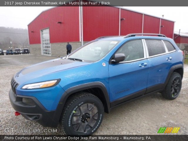 2017 Jeep Cherokee Trailhawk 4x4 in Hydro Blue Pearl