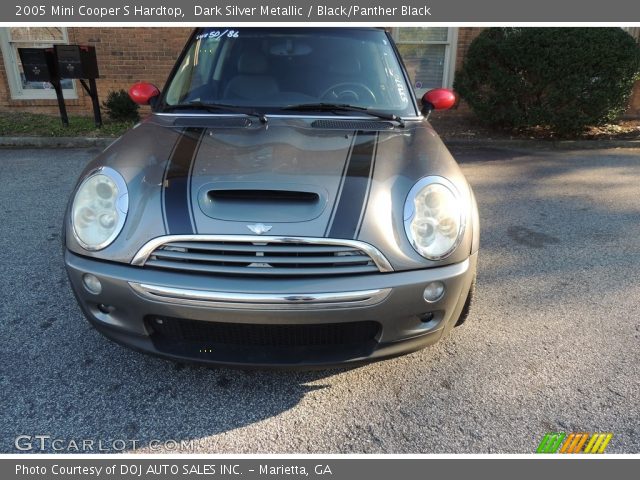 2005 Mini Cooper S Hardtop in Dark Silver Metallic
