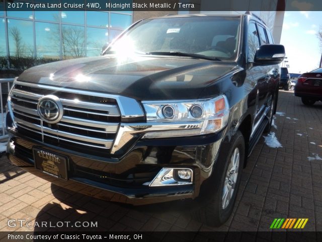 2017 Toyota Land Cruiser 4WD in Midnight Black Metallic