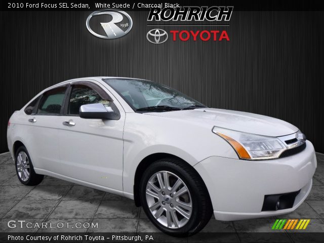 2010 Ford Focus SEL Sedan in White Suede