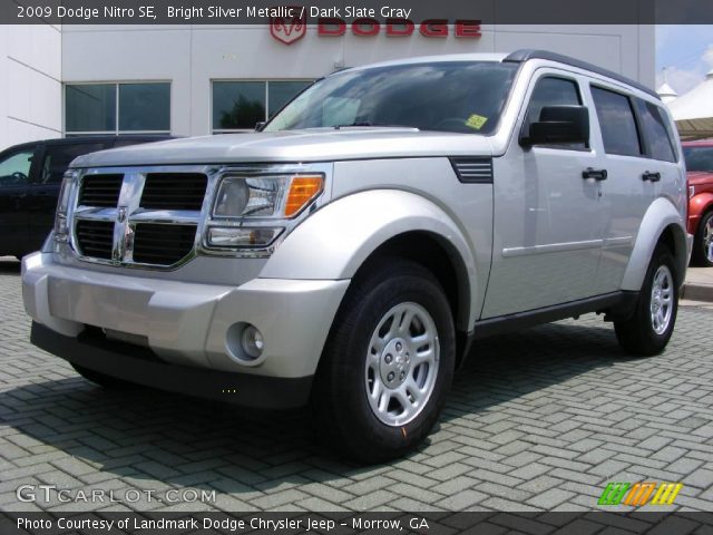 2009 Dodge Nitro SE in Bright Silver Metallic