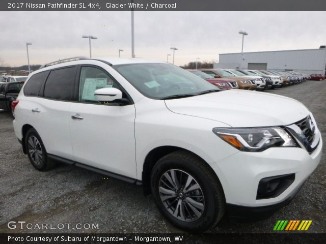 2017 Nissan Pathfinder SL 4x4 in Glacier White
