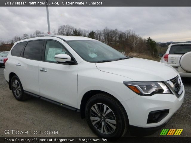 2017 Nissan Pathfinder SL 4x4 in Glacier White