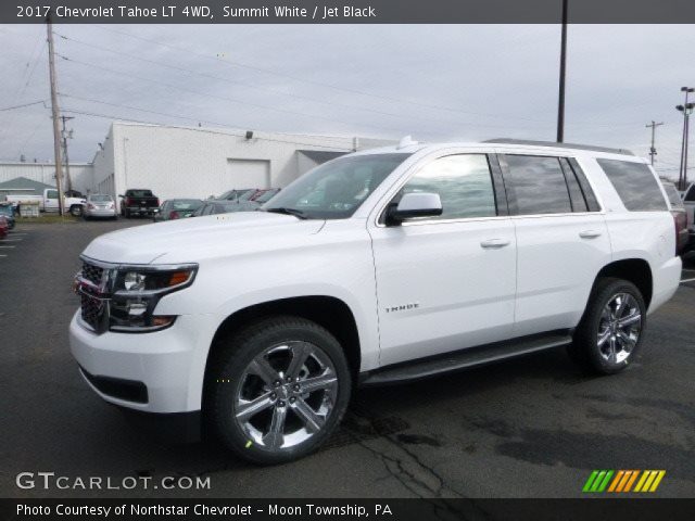 2017 Chevrolet Tahoe LT 4WD in Summit White