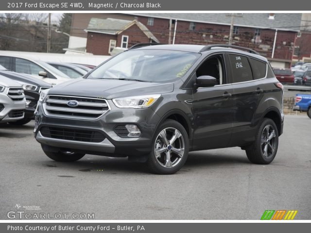 2017 Ford Escape SE 4WD in Magnetic