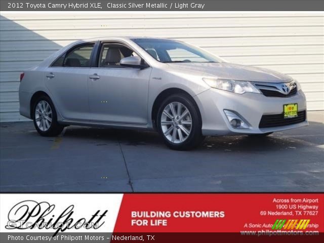 2012 Toyota Camry Hybrid XLE in Classic Silver Metallic