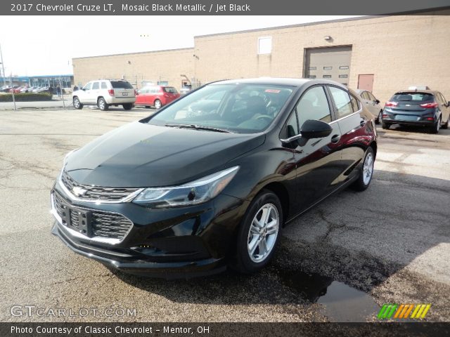 2017 Chevrolet Cruze LT in Mosaic Black Metallic