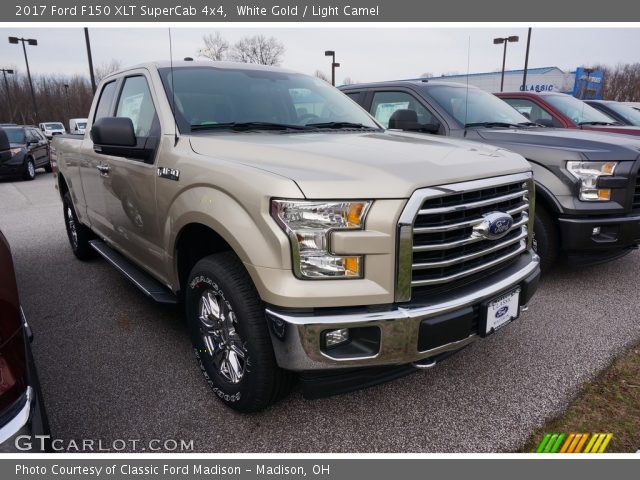 2017 Ford F150 XLT SuperCab 4x4 in White Gold
