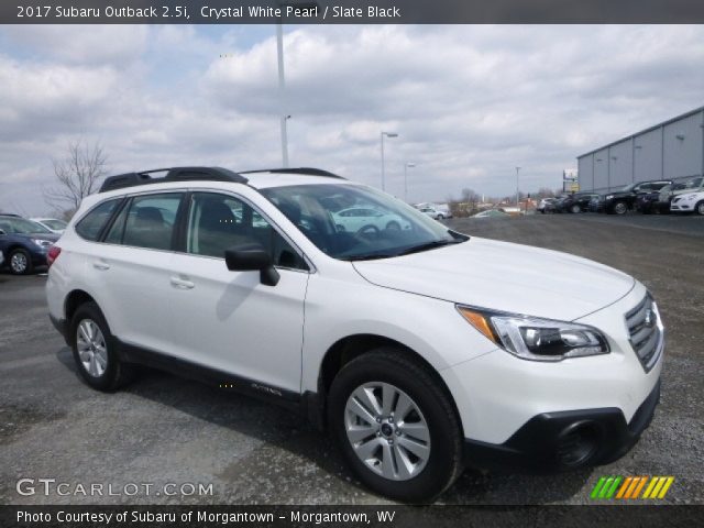 2017 Subaru Outback 2.5i in Crystal White Pearl