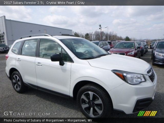 2017 Subaru Forester 2.5i in Crystal White Pearl