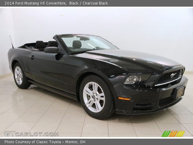 2014 Ford Mustang V6 Convertible in Black