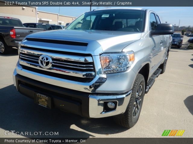 2017 Toyota Tundra SR5 Double Cab 4x4 in Silver Sky Metallic