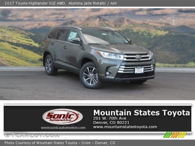 2017 Toyota Highlander XLE AWD in Alumina Jade Metallic