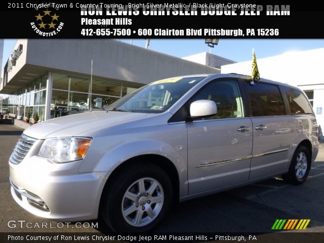 2011 Chrysler Town & Country Touring in Bright Silver Metallic