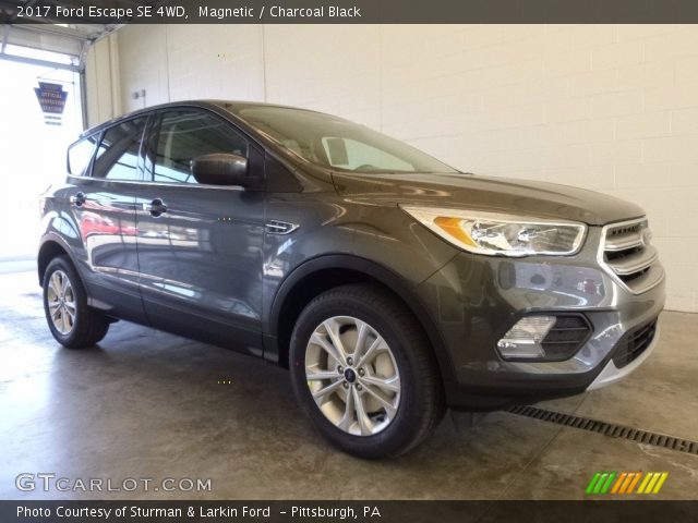 2017 Ford Escape SE 4WD in Magnetic