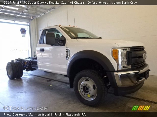 2017 Ford F450 Super Duty XL Regular Cab 4x4 Chassis in Oxford White