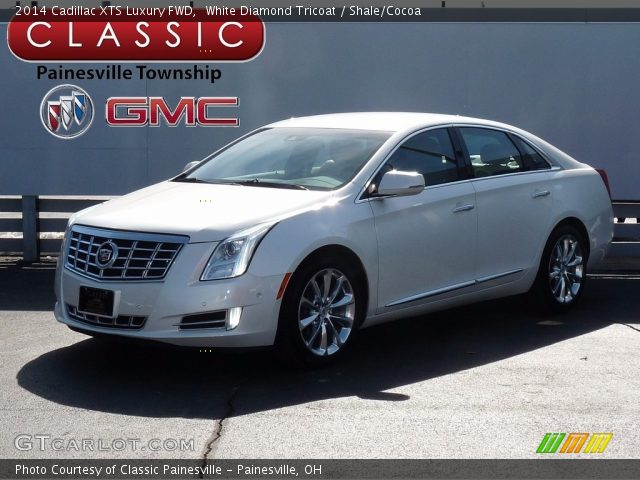 2014 Cadillac XTS Luxury FWD in White Diamond Tricoat