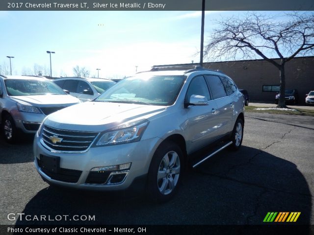 2017 Chevrolet Traverse LT in Silver Ice Metallic