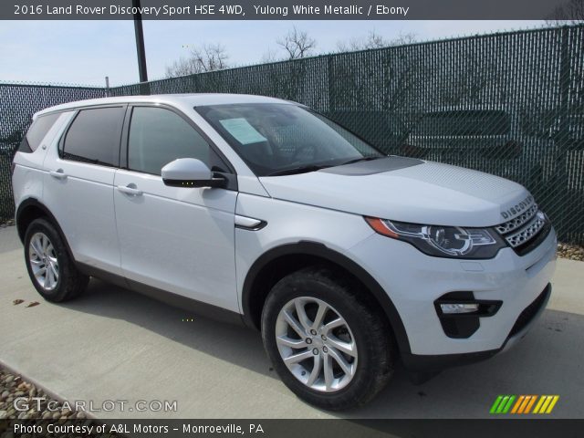 2016 Land Rover Discovery Sport HSE 4WD in Yulong White Metallic
