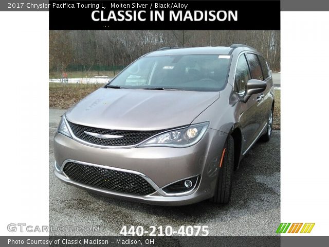 2017 Chrysler Pacifica Touring L in Molten Silver