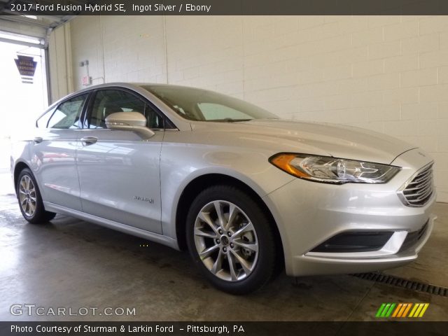 2017 Ford Fusion Hybrid SE in Ingot Silver