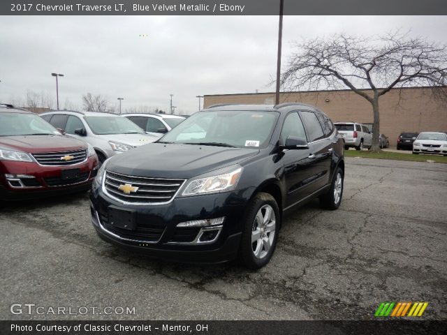 2017 Chevrolet Traverse LT in Blue Velvet Metallic