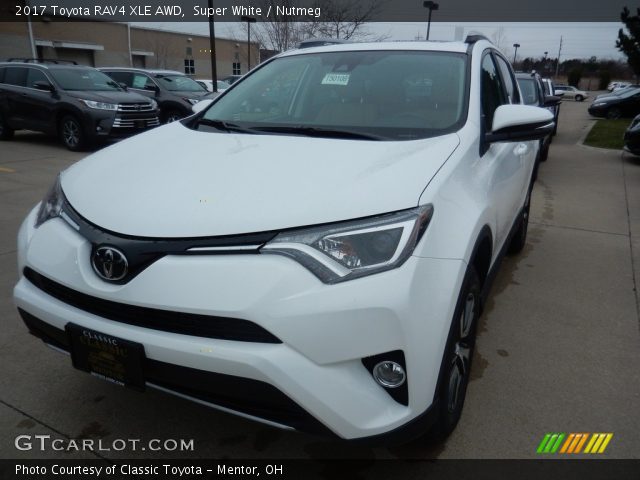 2017 Toyota RAV4 XLE AWD in Super White