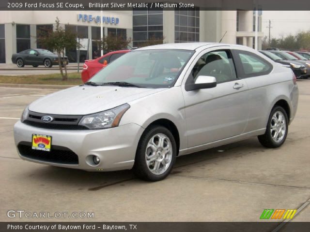 2009 Ford Focus SE Coupe in Brilliant Silver Metallic