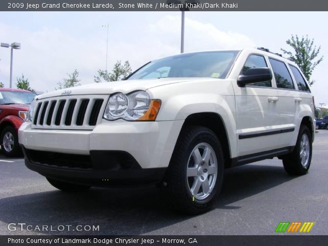 2009 Jeep Grand Cherokee Laredo in Stone White