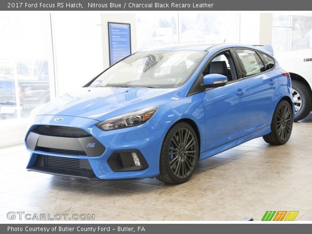 2017 Ford Focus RS Hatch in Nitrous Blue