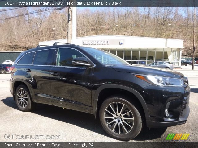 2017 Toyota Highlander SE AWD in Midnight Black Metallic