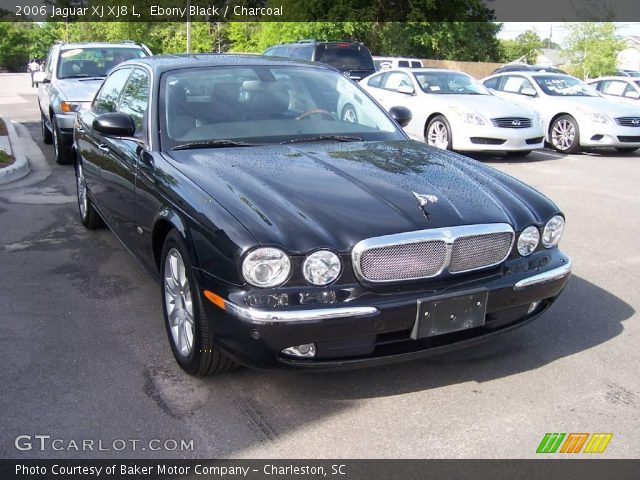 2006 Jaguar XJ XJ8 L in Ebony Black
