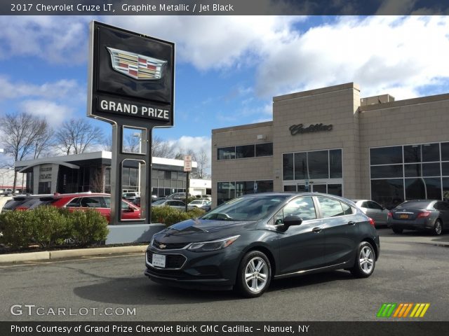 2017 Chevrolet Cruze LT in Graphite Metallic