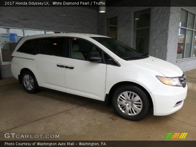 2017 Honda Odyssey LX in White Diamond Pearl