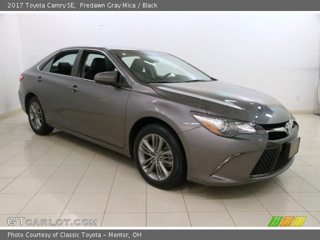 2017 Toyota Camry SE in Predawn Gray Mica