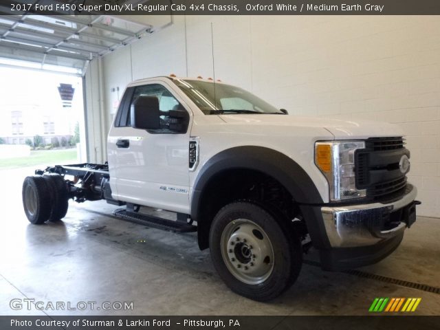 2017 Ford F450 Super Duty XL Regular Cab 4x4 Chassis in Oxford White