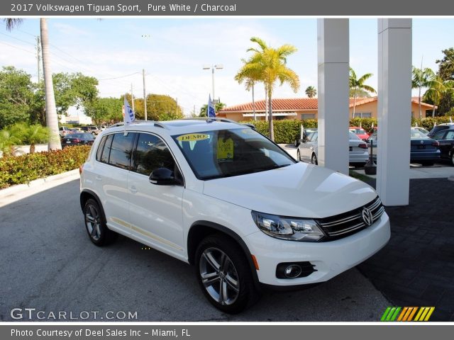 2017 Volkswagen Tiguan Sport in Pure White