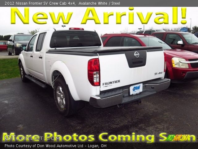 2012 Nissan Frontier SV Crew Cab 4x4 in Avalanche White